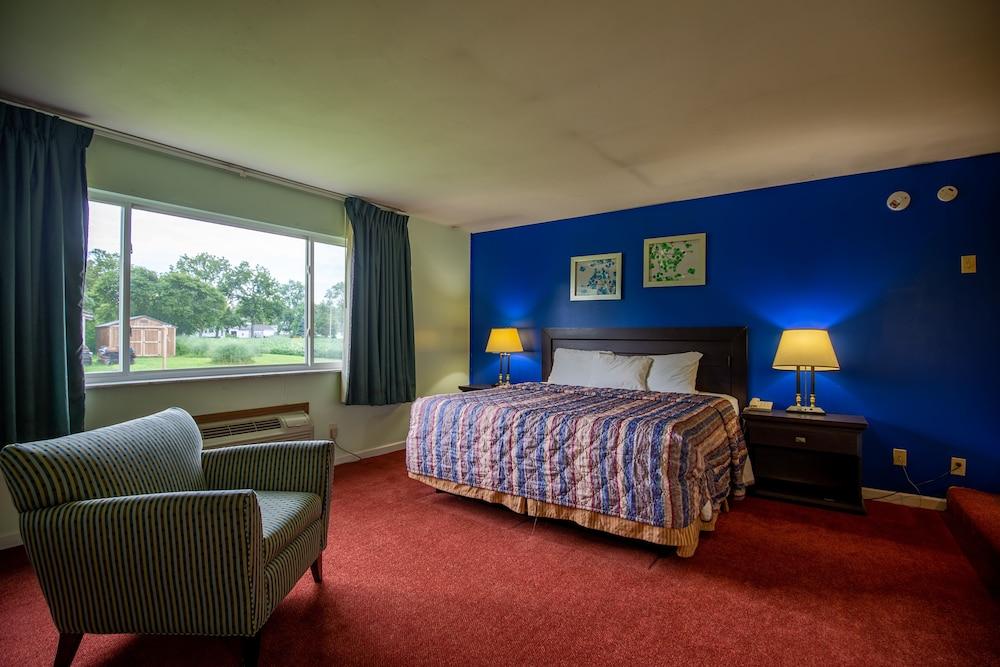 Budget Host Inn photo 7