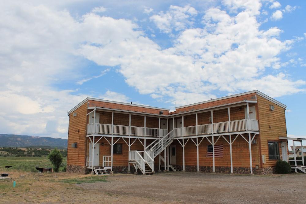 The Riverside Ranch RV Park, Motel & Campground photo 37