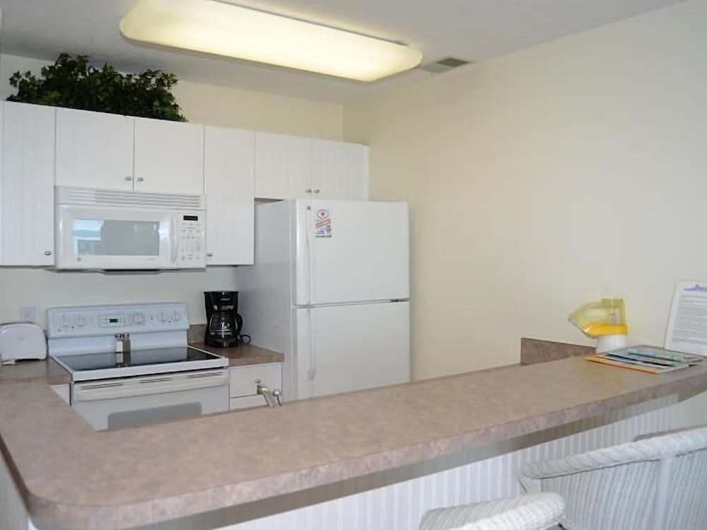 Beach Condominium Hotel photo 43