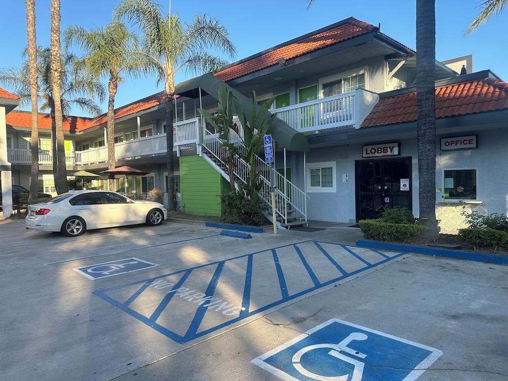 Garden Inn photo 40