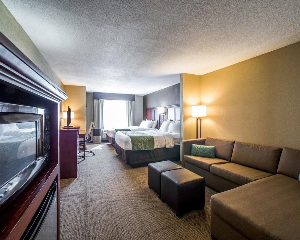 Comfort Suites Columbia - University Area photo 10