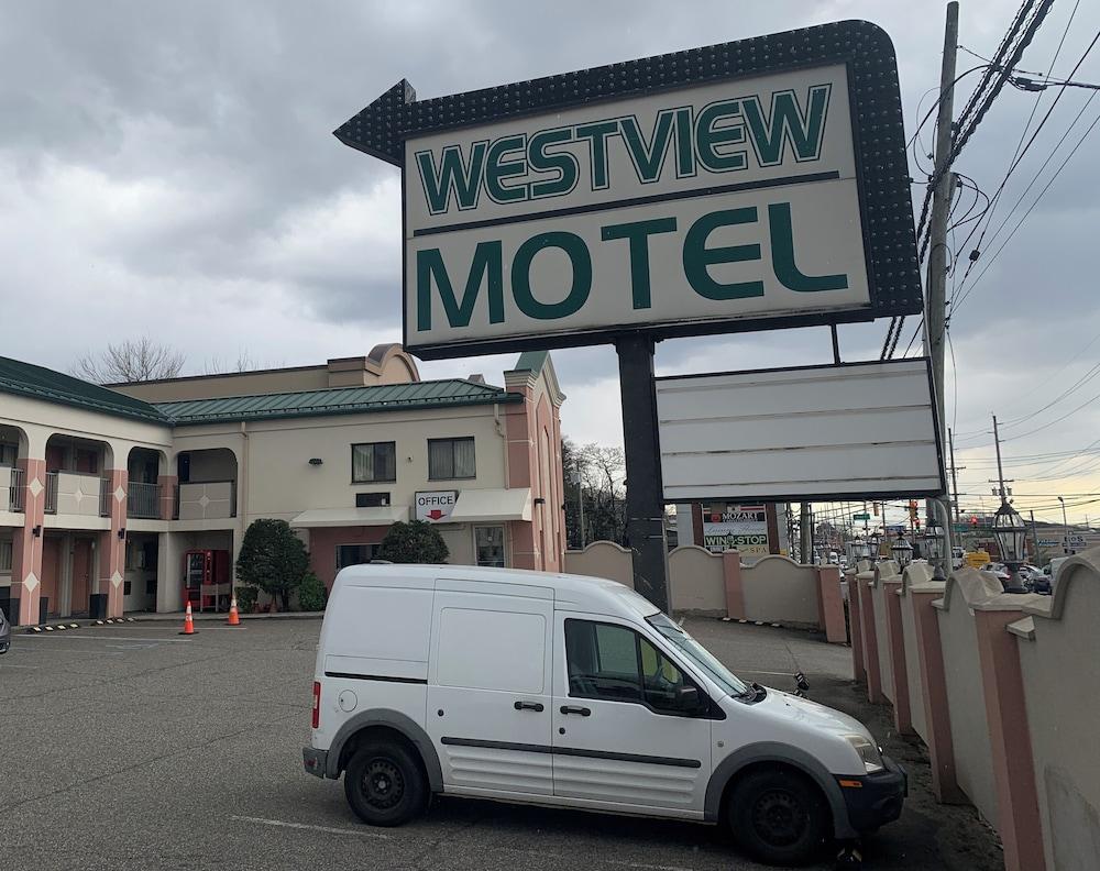 Westview Motel photo 14