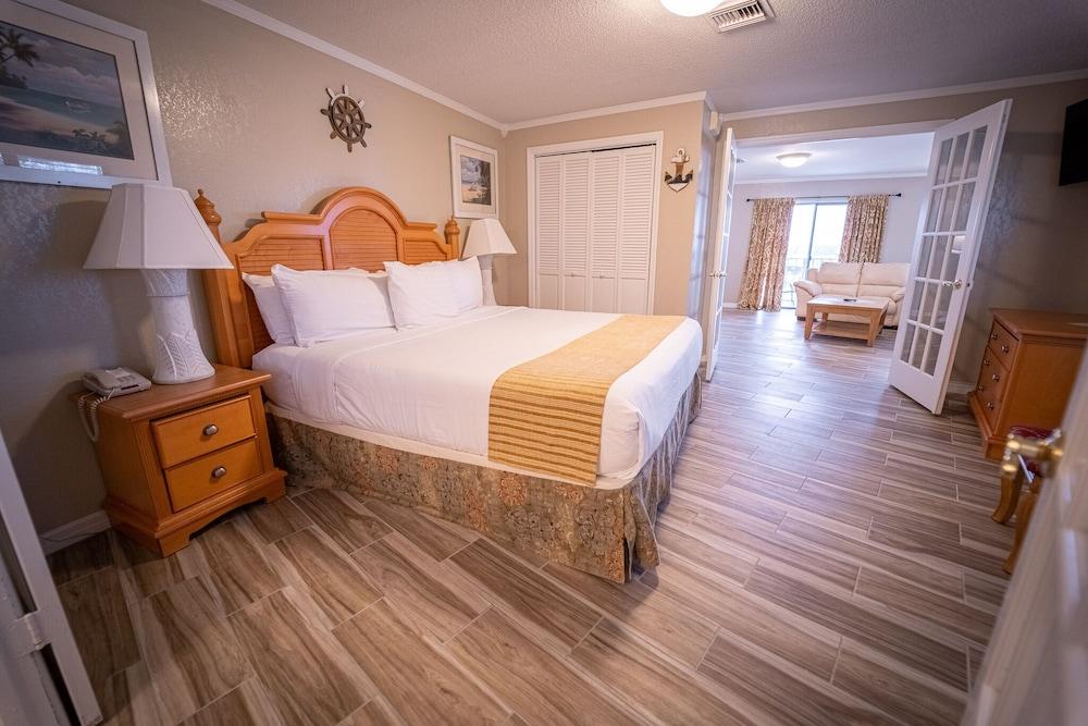 Dockside Inn & Resort photo 38