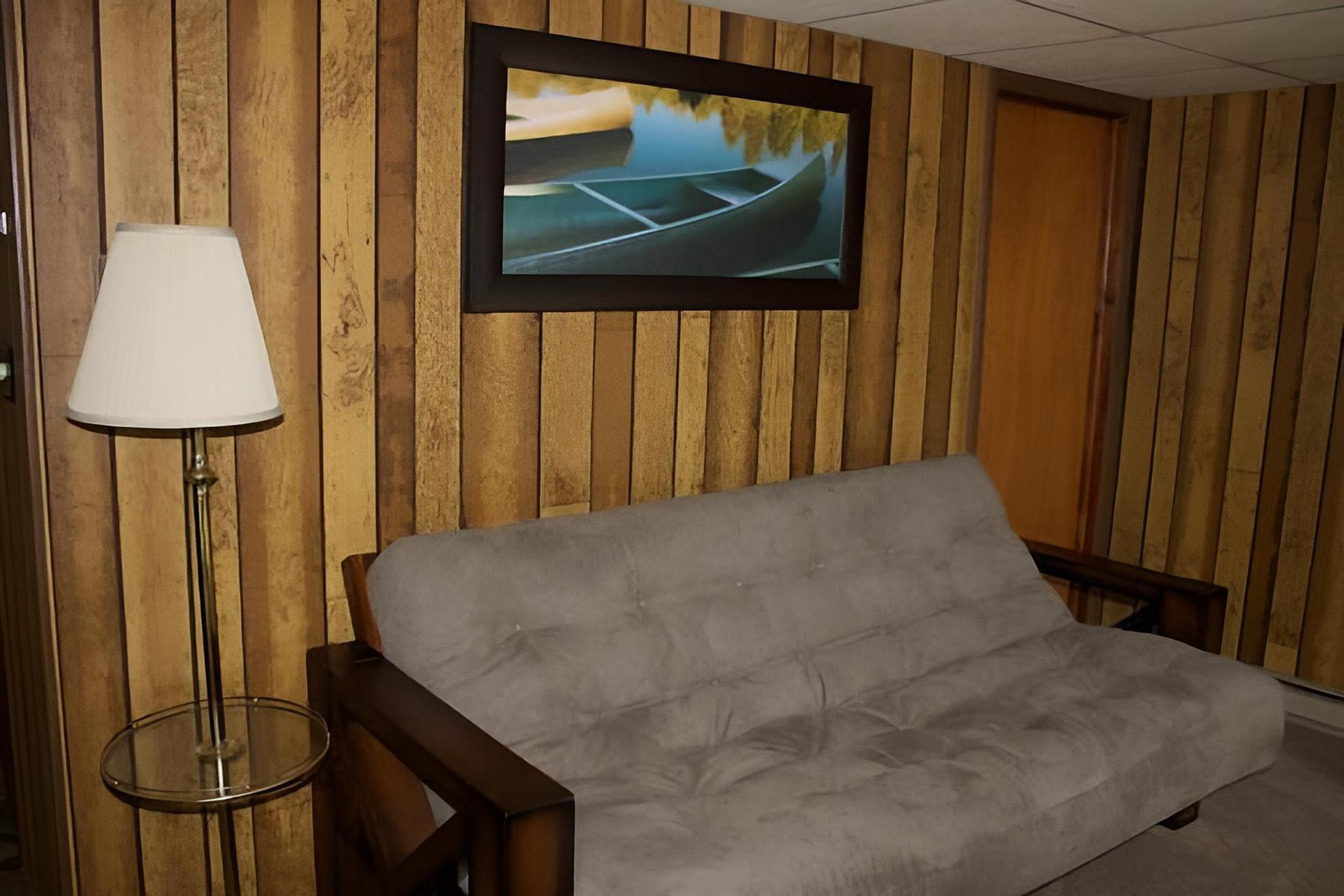 Shore Meadows Motel photo 42