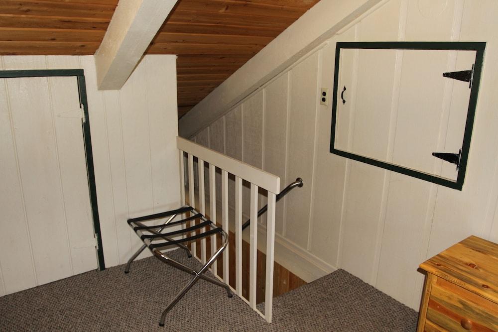 Lakeside Resort and Motel photo 79