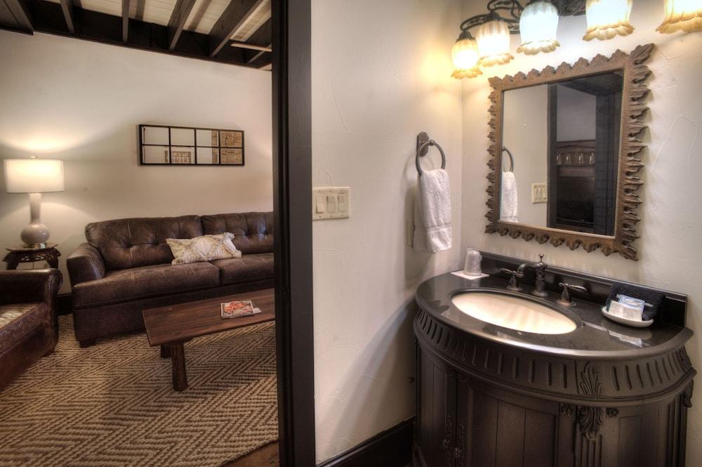 The Winchester Lodge photo 70