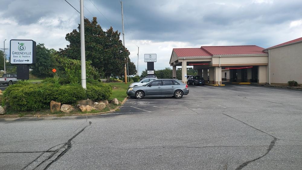 Greeneville Inn and Suites photo 18