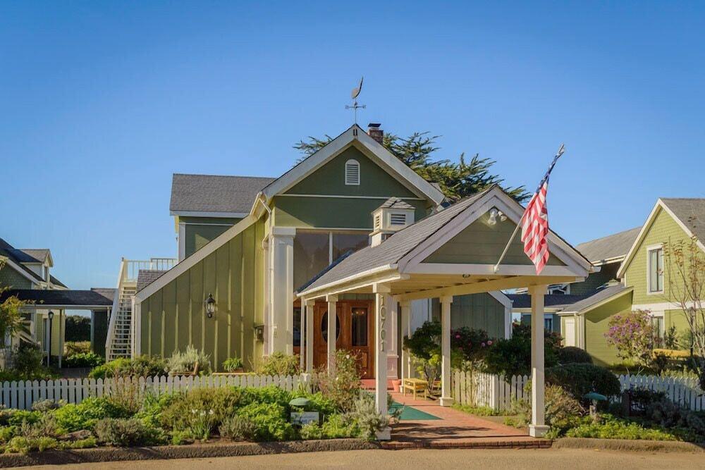 Hill House Inn photo 14