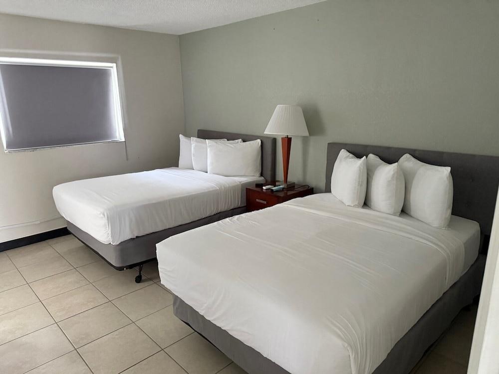 Clearwater Suites photo 8