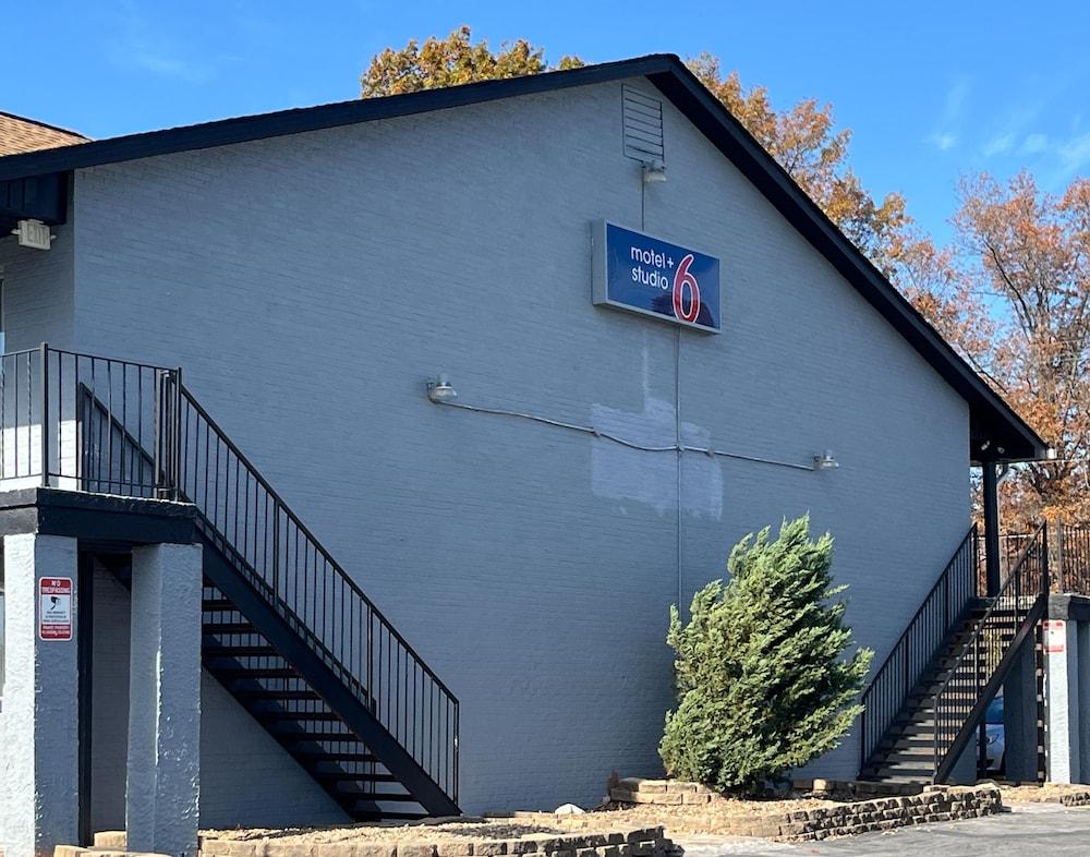 Studio 6 Suites Hurricane, Wv photo 25