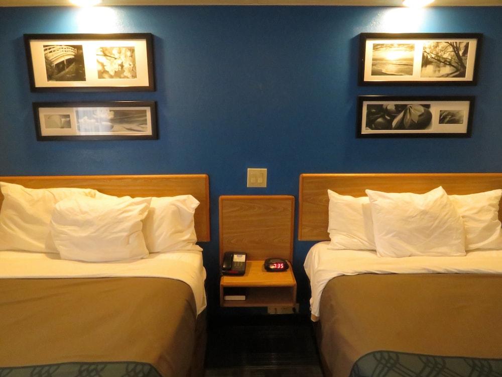 Rodeway Inn Austell Six Flags photo 19