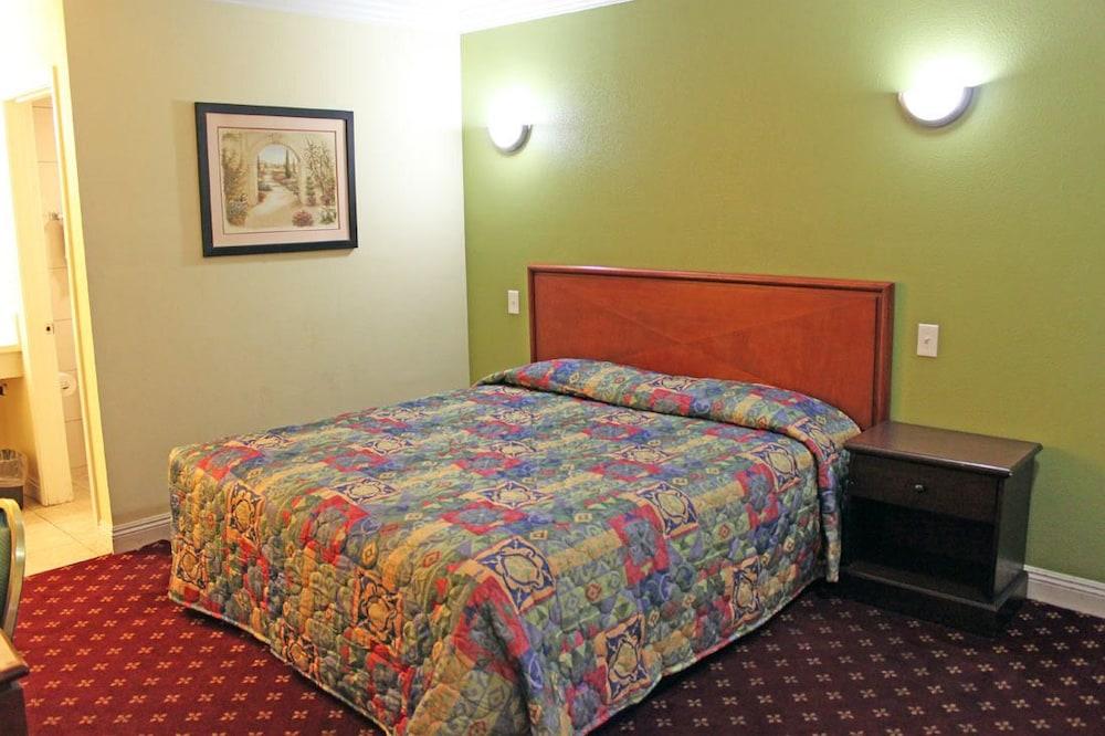 Royla Motel photo 11