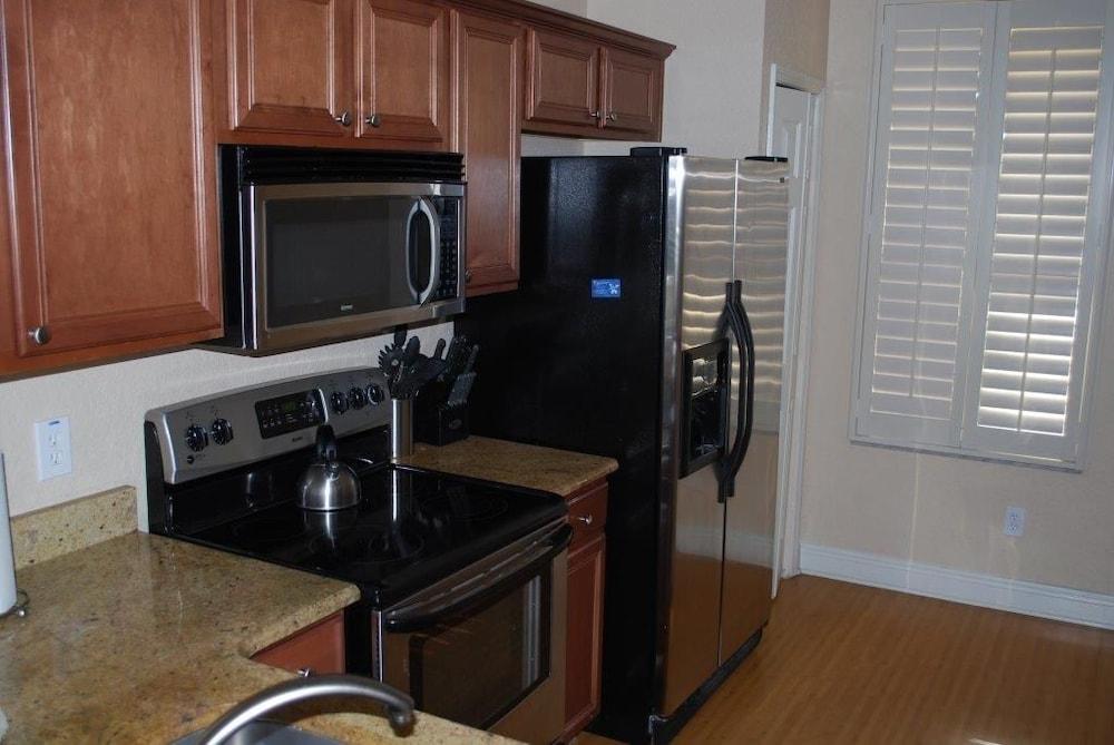 Villas At Regal Palms photo 8
