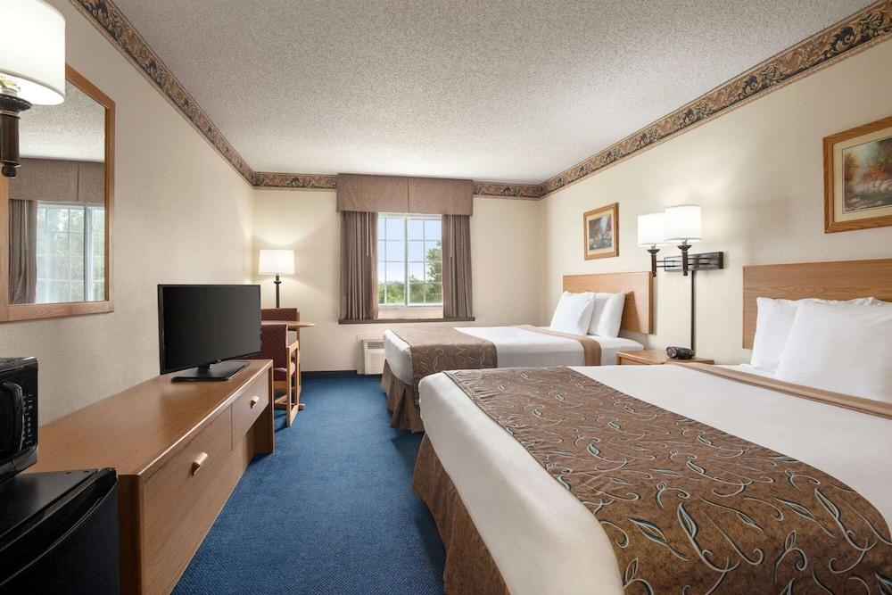 Travelodge by Wyndham Fort Scott photo 17