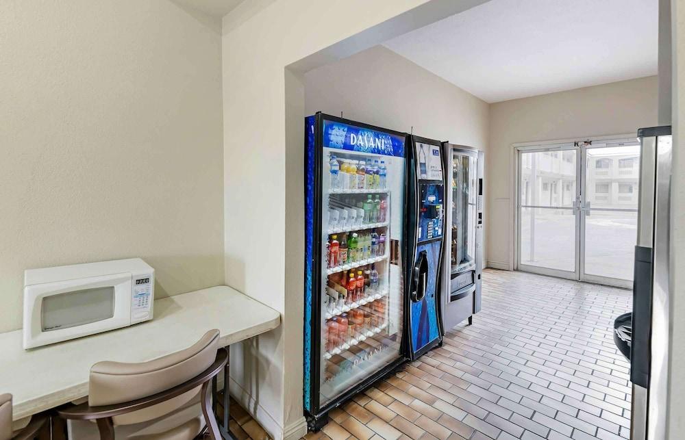 Extended Stay America Select Suites - Odessa photo 8