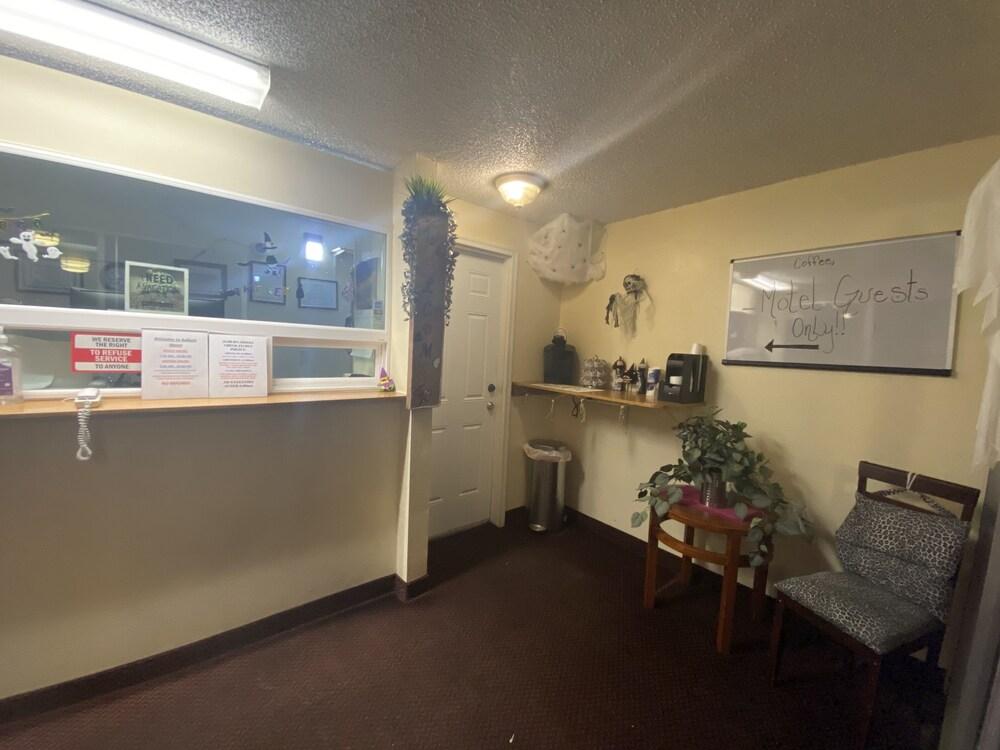Auburn Motel photo 23