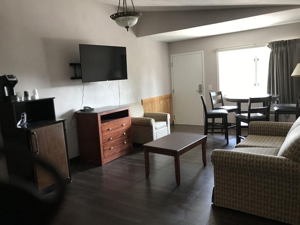 The Inn At Gull Lake photo 6