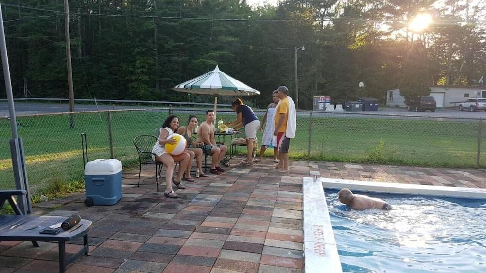 Catskill Motor Court Motel photo 45