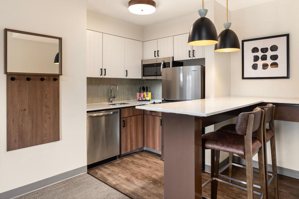 Staybridge Suites MPLS-Maple Grove/Arbor Lakes by IHG photo 27