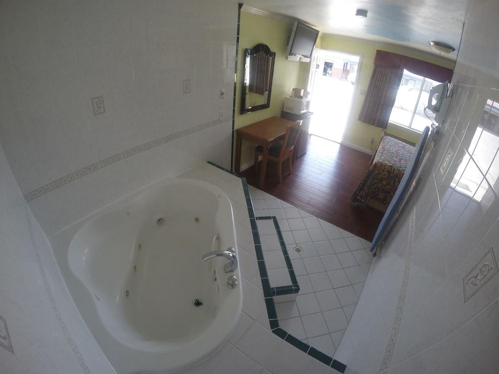 City Center Motel photo 50