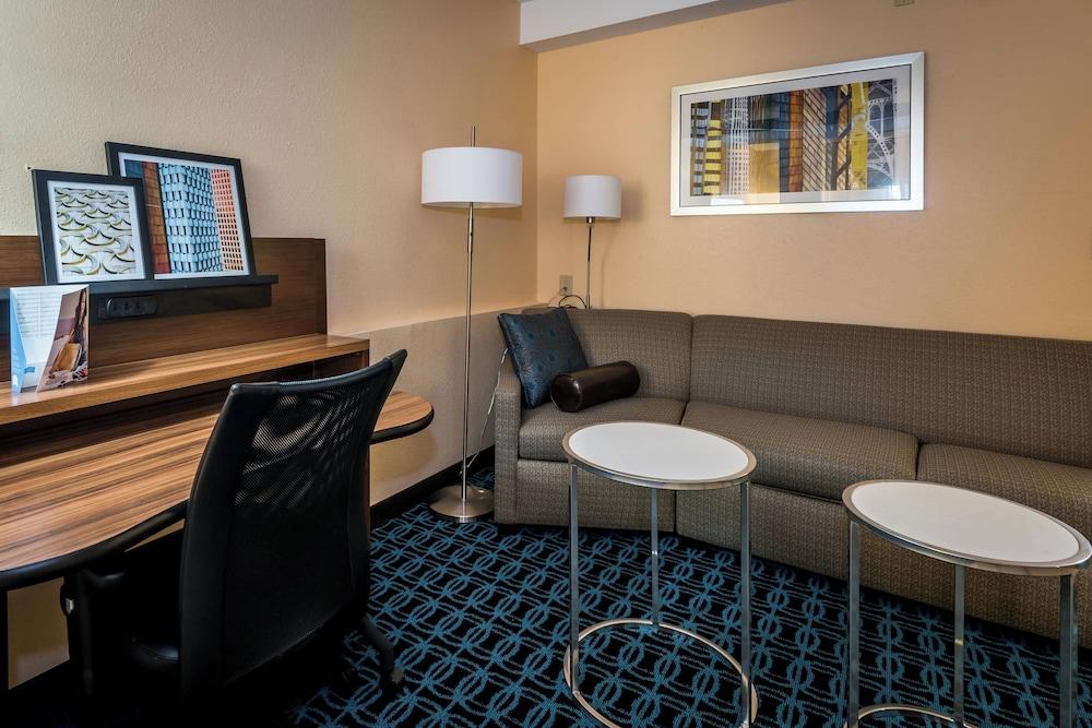 Fairfield Inn By Marriott Savannah I-95 South photo 19