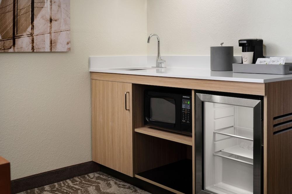 Springhill Suites By Marriott Metro Center photo 13
