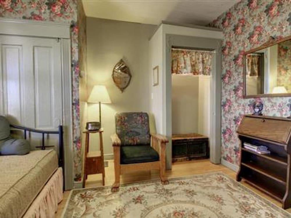 Ghost City Inn photo 21