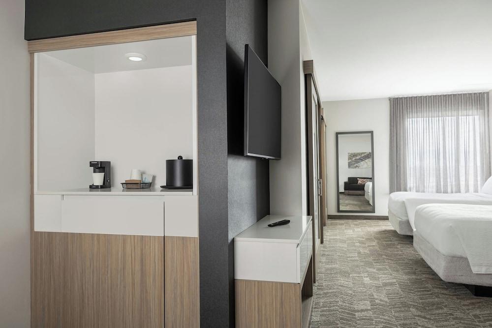 Springhill Suites By Marriott Fargo photo 18