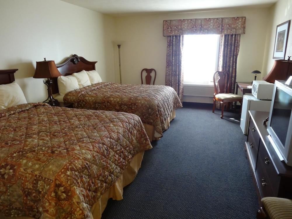 Fairgrounds Inn photo 8