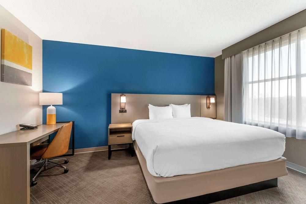 Comfort Inn & Suites Cuyahoga Falls - Akron photo 14