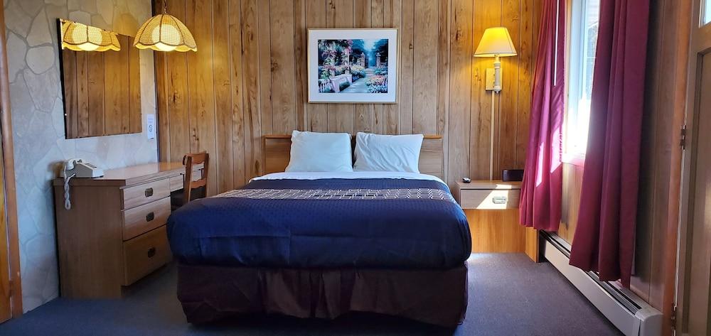 Red Ranch Motel photo 99