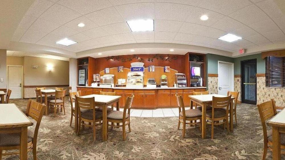 Holiday Inn Express & Suites Winner by IHG photo 28
