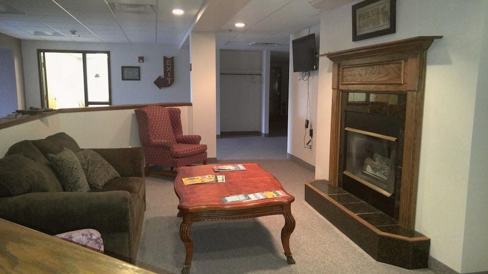 Lewellen Lodge photo 3