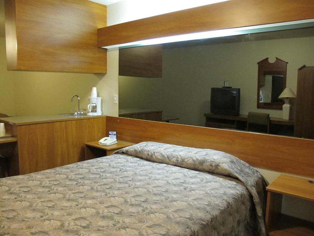 Microtel Inn & Suites by Wyndham Eagle River/Anchorage Area photo 8
