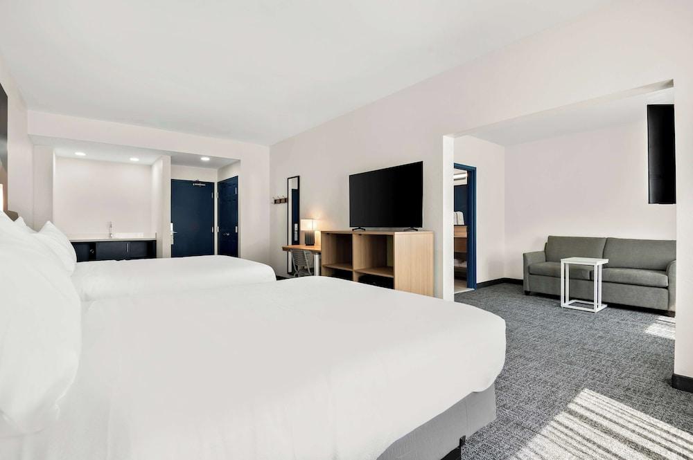 Spark by Hilton Lancaster Dutch Country photo 15