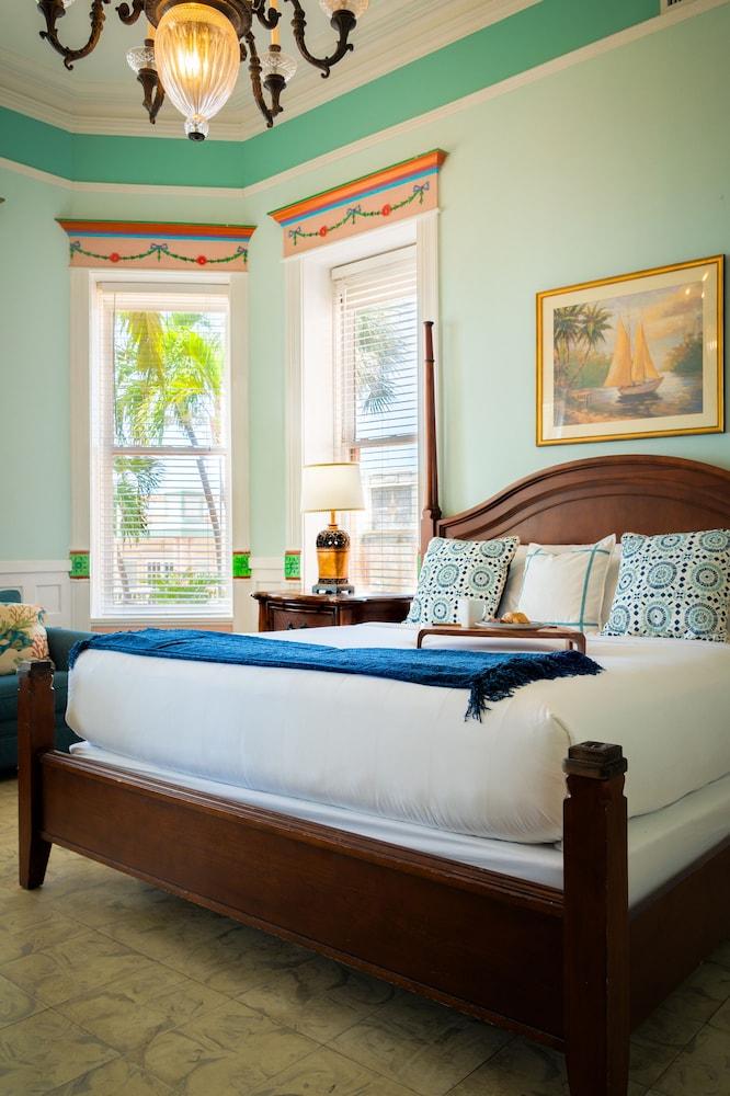 Southernmost House photo 81