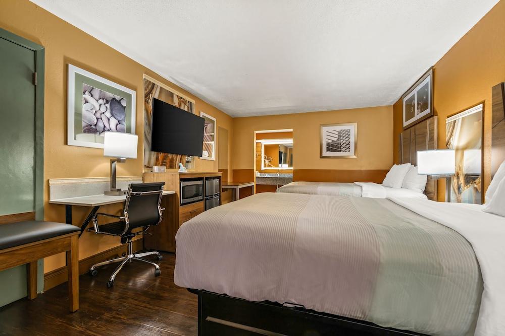 Quality Inn & Suites Corinth West photo 55