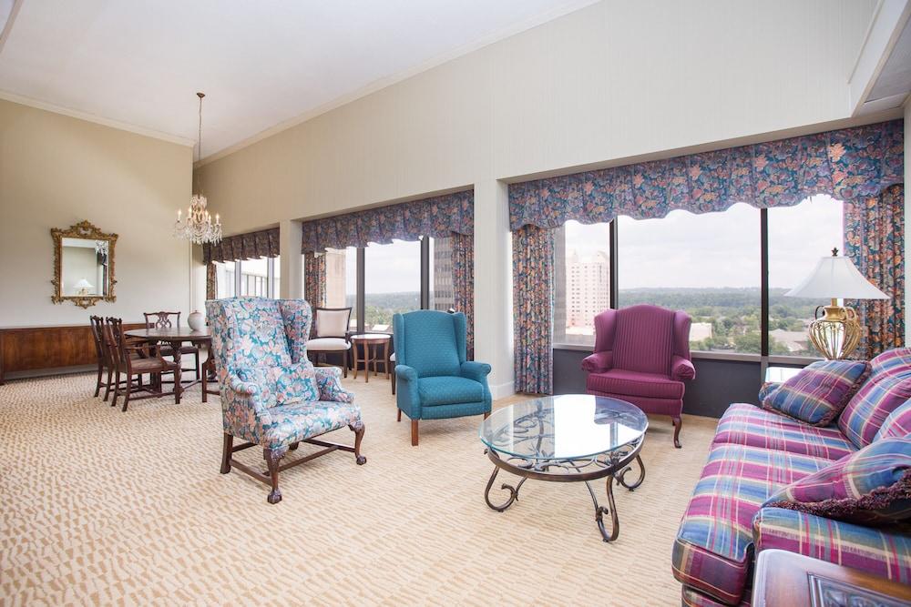 Ramada Hotel & Conf Center by Wyndham Augusta Downtown photo 16
