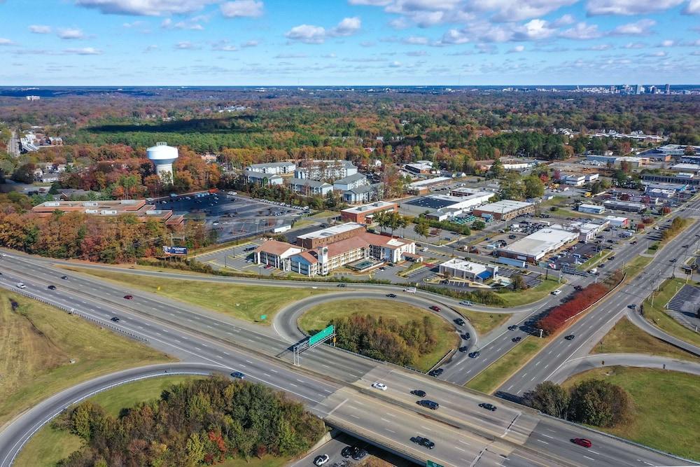 Econo Lodge Richmond-North Chesterfield photo 42