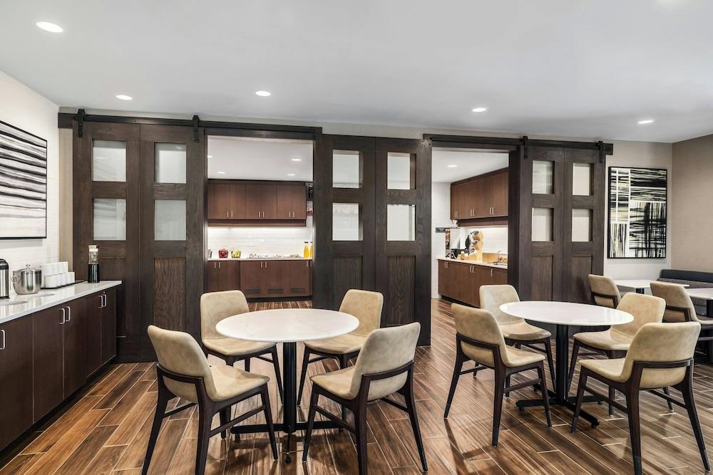 Residence Inn By Marriott Richmond Airport photo 29