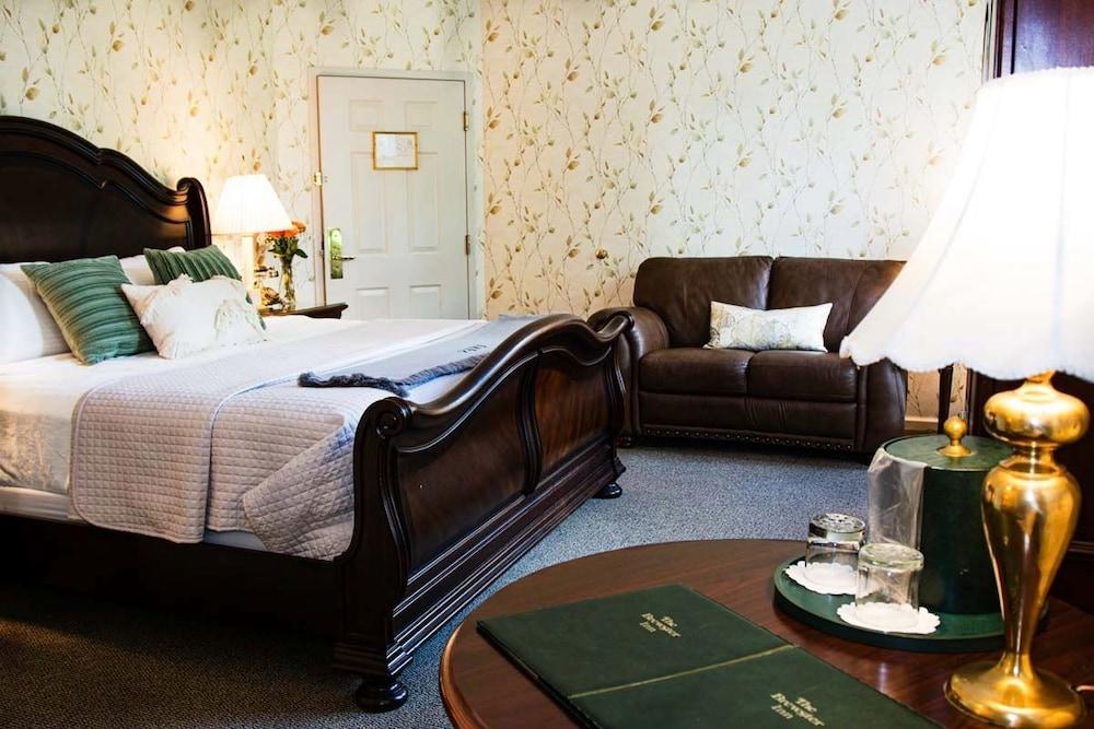 The Brewster Inn photo 6