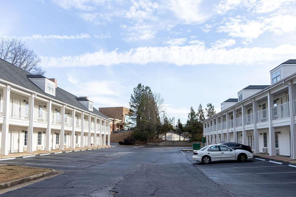 Quality Inn Carrollton Medical Center photo 42