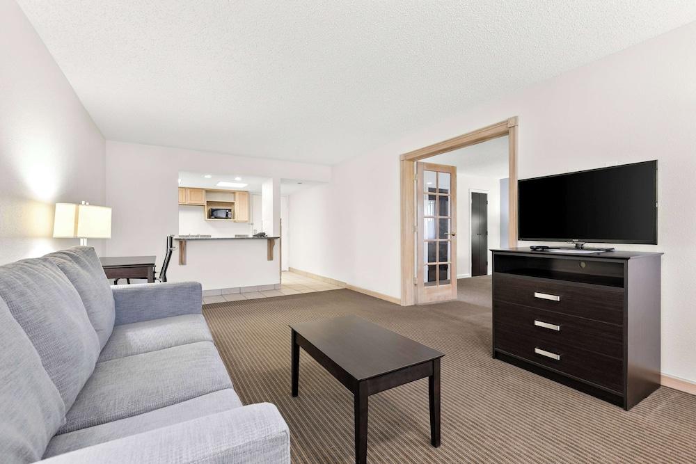 Best Western Downtown Casper Hotel photo 11