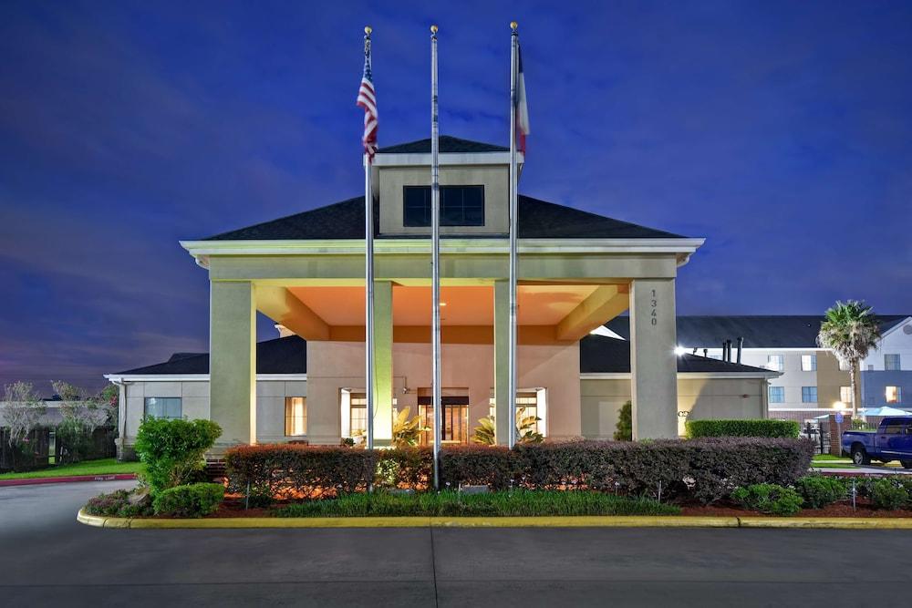 Homewood Suites By Hilton Houston IAH Airport Beltway 8 photo 1