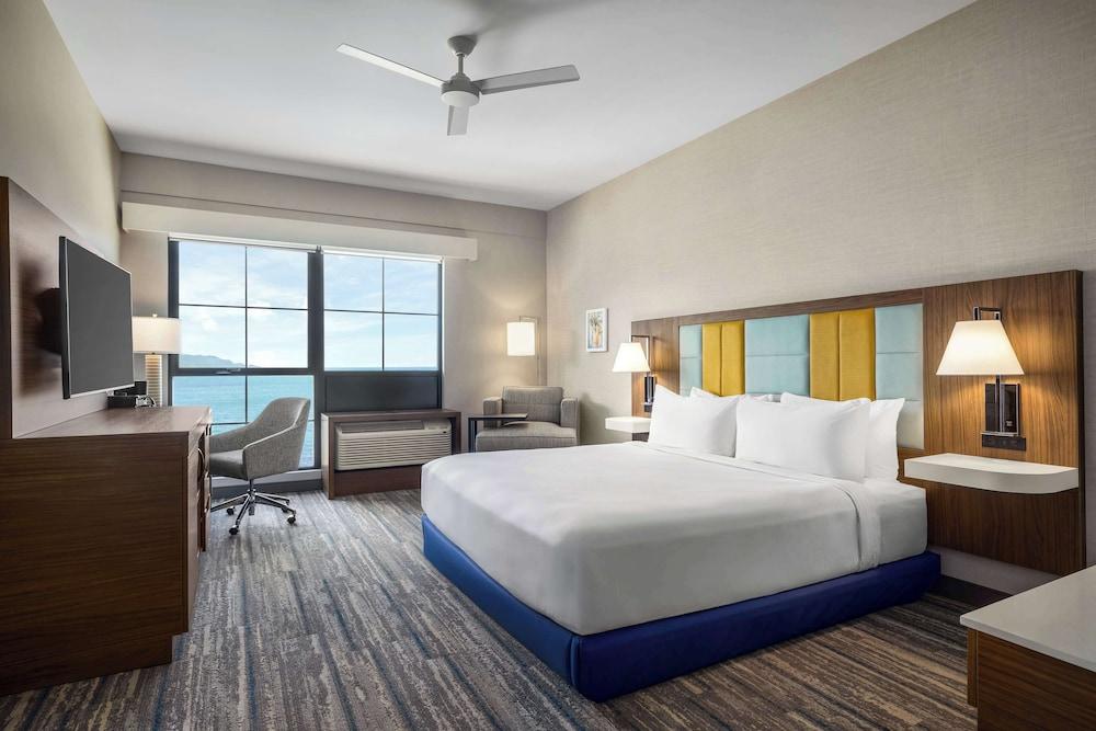 Hampton Inn & Suites Maui North Shore photo 20