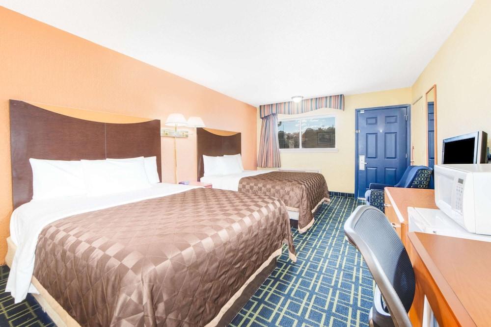 Travelodge by Wyndham Ruidoso photo 4