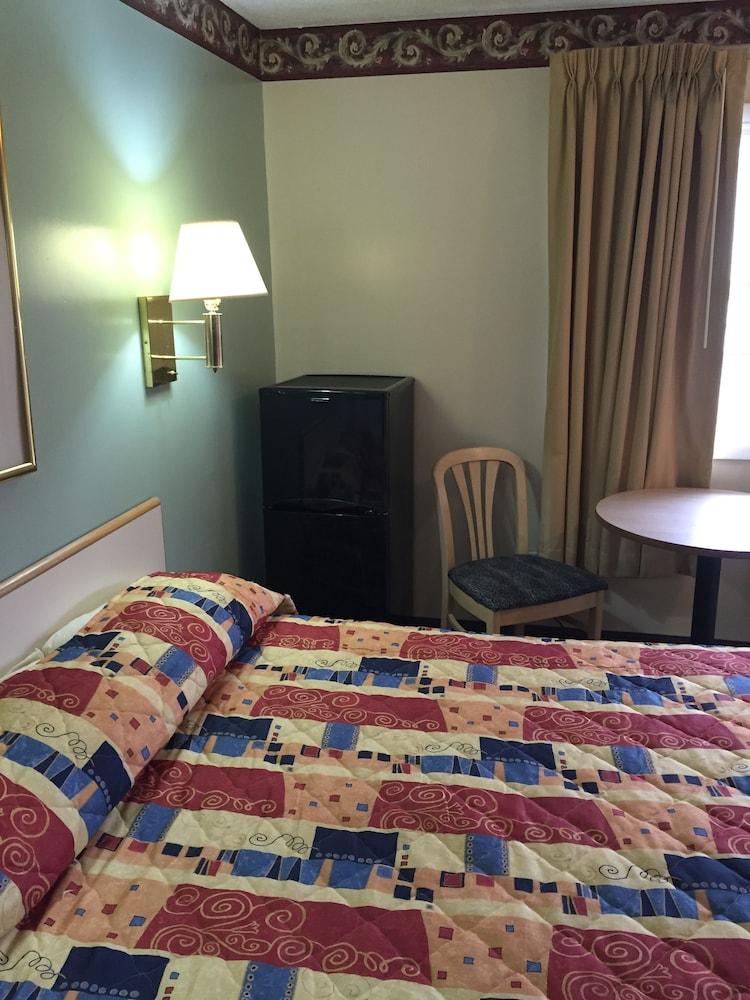 Double A Motel photo 50