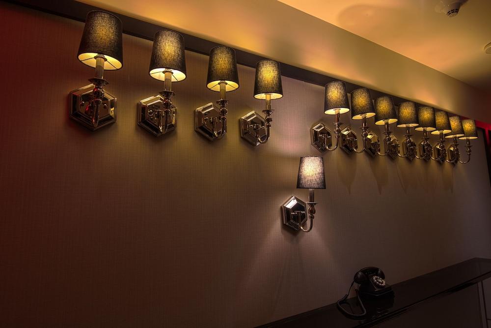 The Evelyn Hotel photo 51