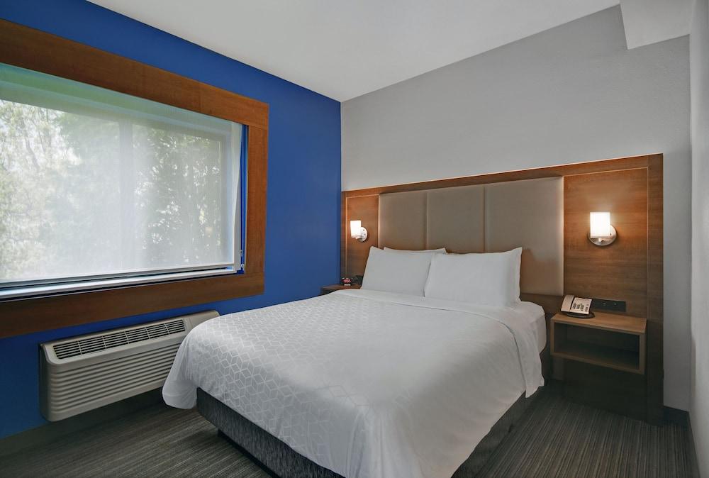 Holiday Inn Express Adrian by IHG photo 12
