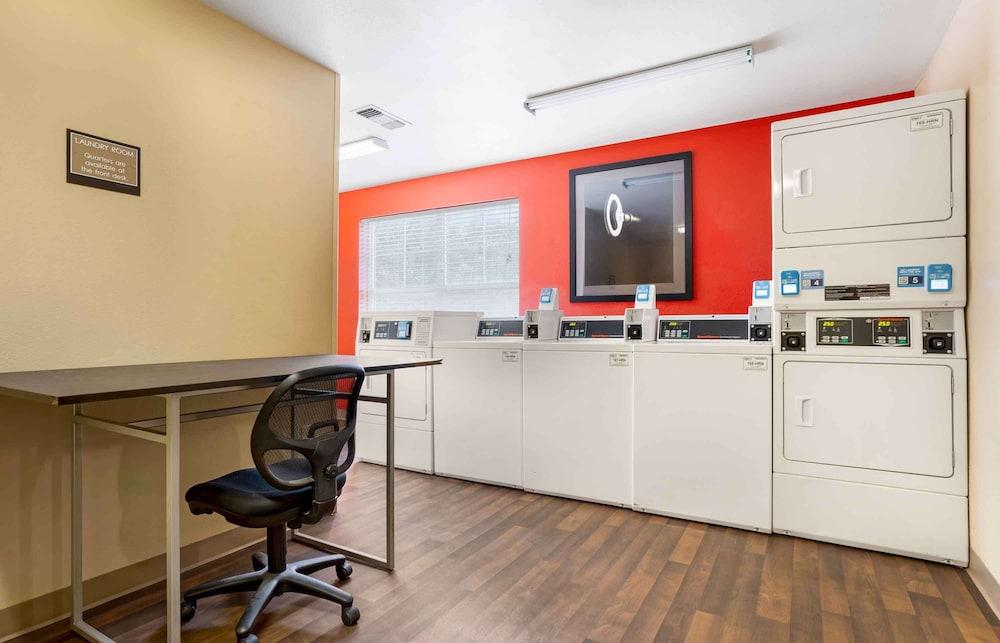 Extended Stay America Suites Houston Med Ctr Braeswood Bl photo 13